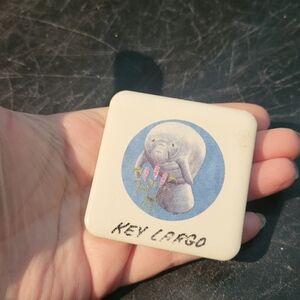 Vintage Ceramic Souvenir Key Largo Magnet